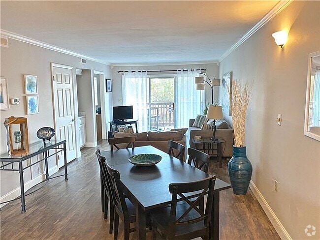 Building Photo - 200 Henlopen Sta Unit 304 Rental
