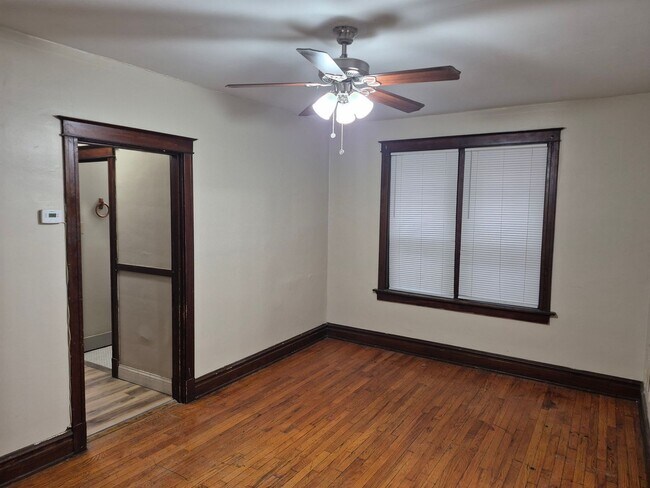 Photo - 5109-09a South Broadway Unit 1st Floor