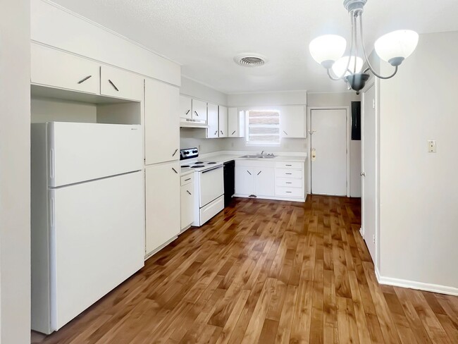 Photo - 519-521 East Sunset Circle Unit 521
