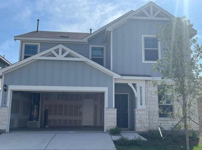 Building Photo - 1512 Holly Lk Dr Rental