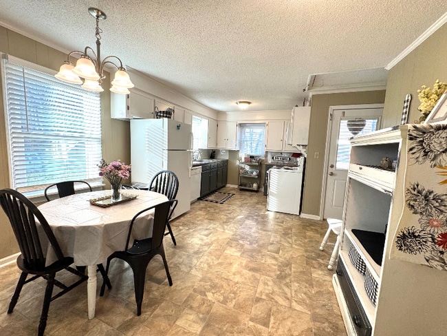 Photo - 908 Locust St