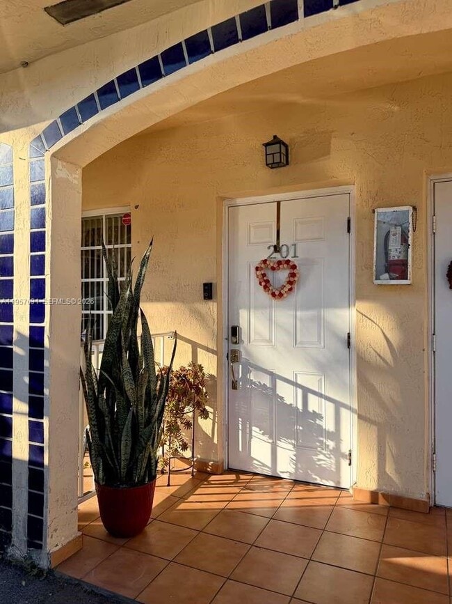 Photo - 10017 W Okeechobee Rd Unit 201