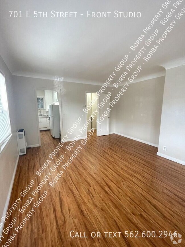 Building Photo - 701 E 5th St Unit Front Studio Rental