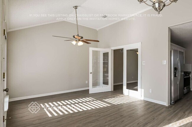 Photo - 1418 Baker Dr