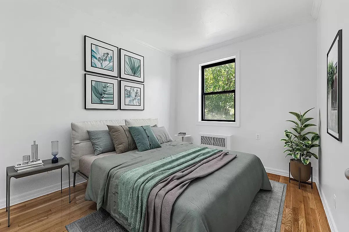 Photo - 220 W 10th St Unit 2B