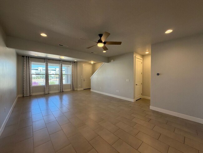 644 Rosa Ln