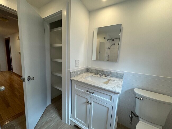 Photo - 18 W Pine St Unidad 2