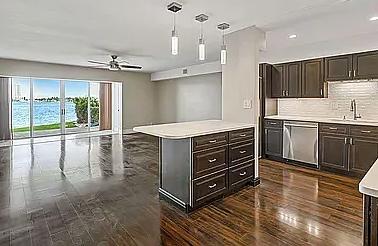 Photo - 360 Wilma Cir