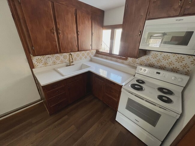 Kitchen - 2 Shaker Rd