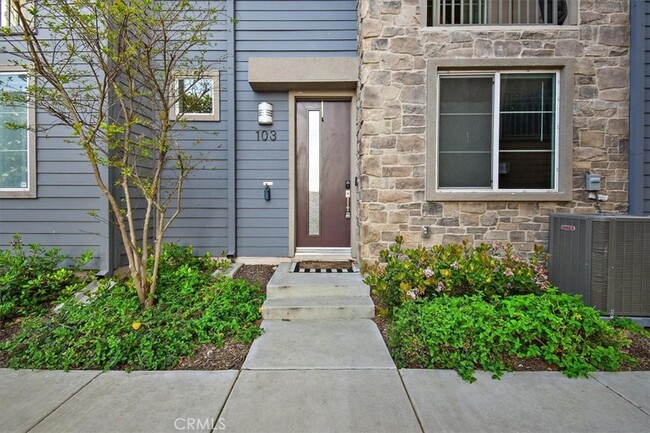 Photo - 646 Savi Dr Townhome