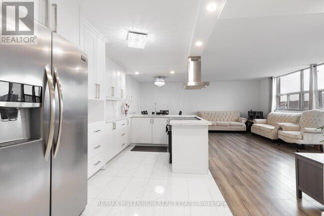 Photo - 2645 Kipling Ave Unit 706