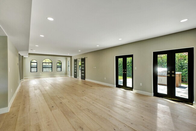 Photo - 5832 Alton Rd