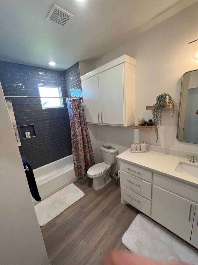 Photo - 4 Bedroom 3 bath in Escondido Ranch!