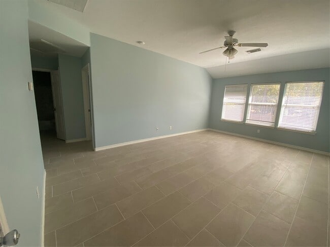 Photo - 10662 Royal York Dr