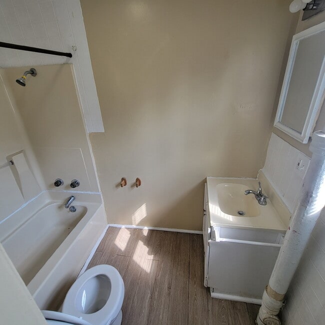 Photo - Garfield Park/South Indy 3BR House w/Garage!