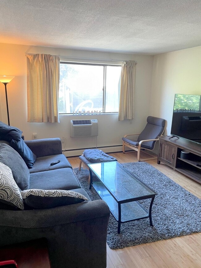 Photo - 11 Cameron Ave Unit 3