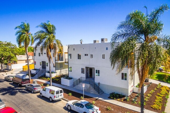 Photo - 5020 Pickford St Unidad 5020