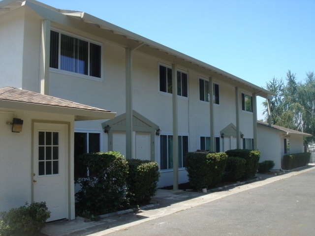 Building Photo - 4560 Thornton Ave Unit #4