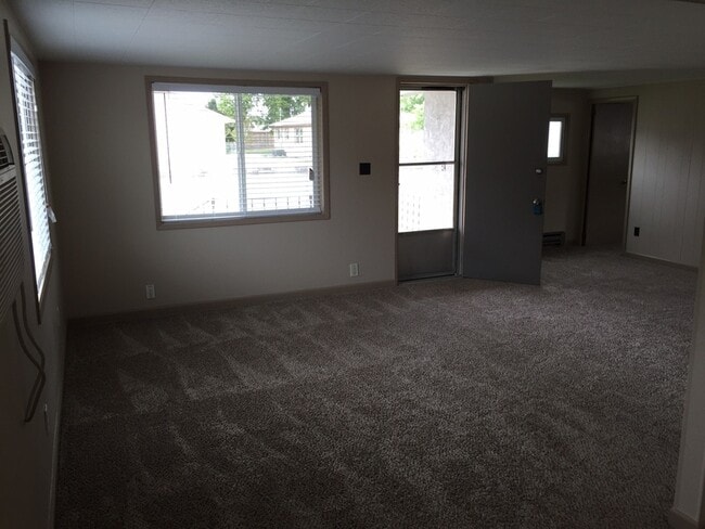 309 Robert Ave