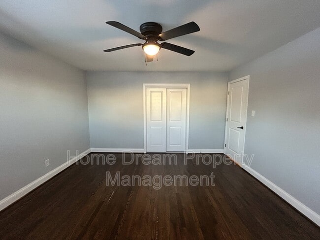 Photo - 354 Berry St