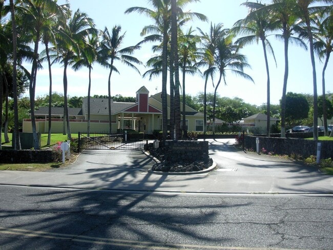 Building Photo - Bello, Erik Unit 1