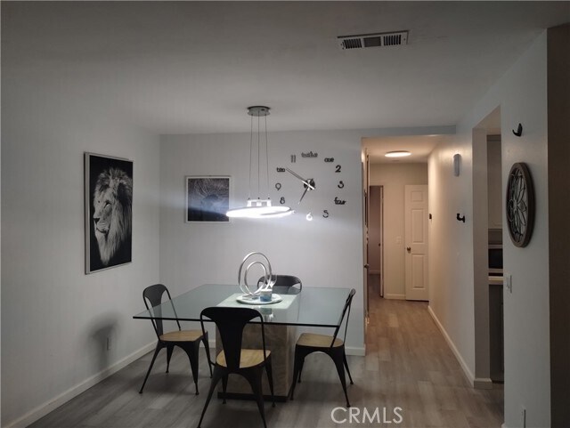 149 W 6th St