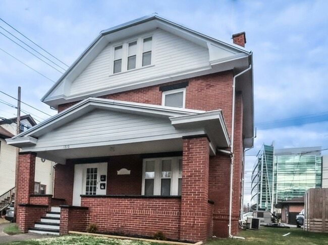 Building Photo - 1310 15th St