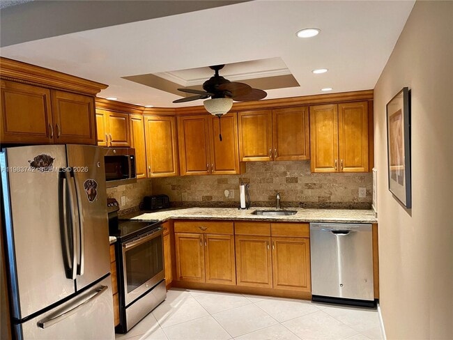 Photo - 2042 Newcastle A Unit 2042