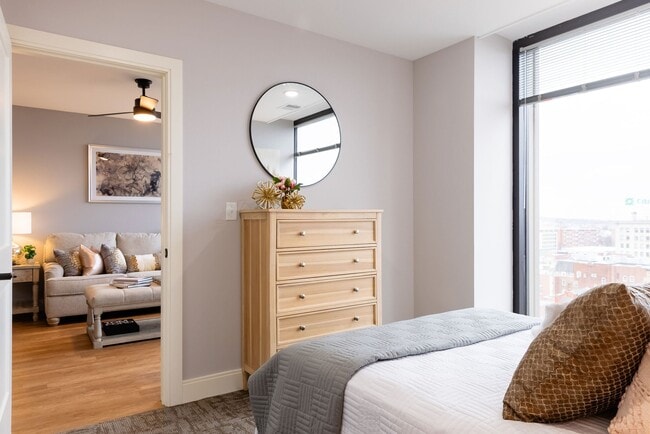 The Residence at 1000 Elm