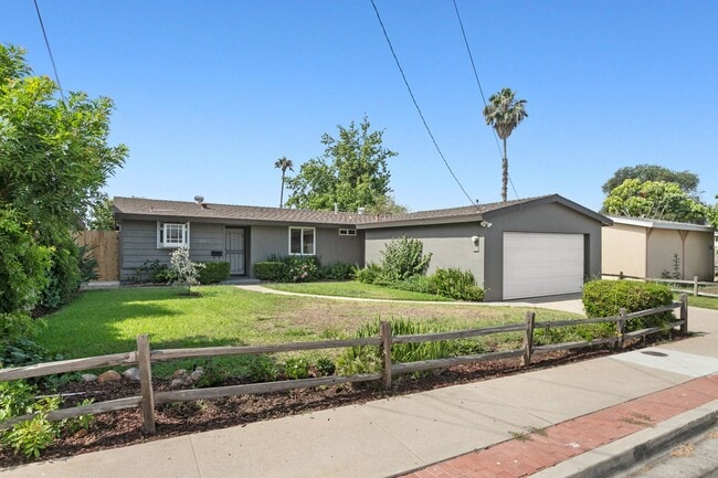 Building Photo - Quiet cul-de-sac. Central air. Rental