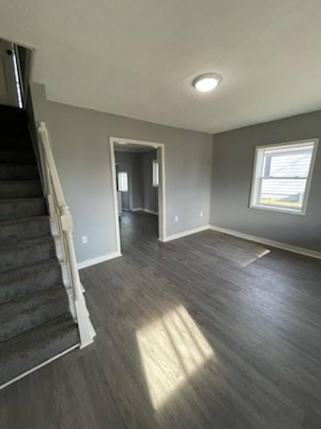 Photo - Newly Renovated Columbus Gem with Bright S...