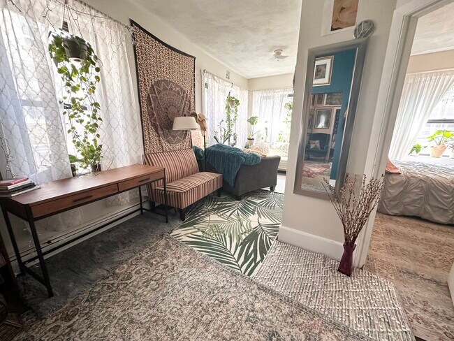 Photo - 98 Salem St Unit 1