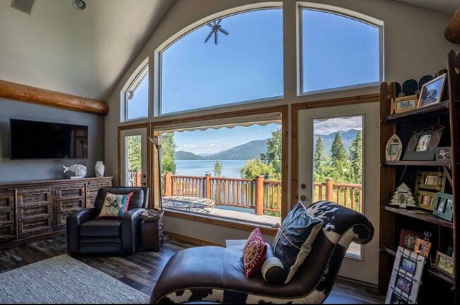 Photo - 710 Birch Point Dr