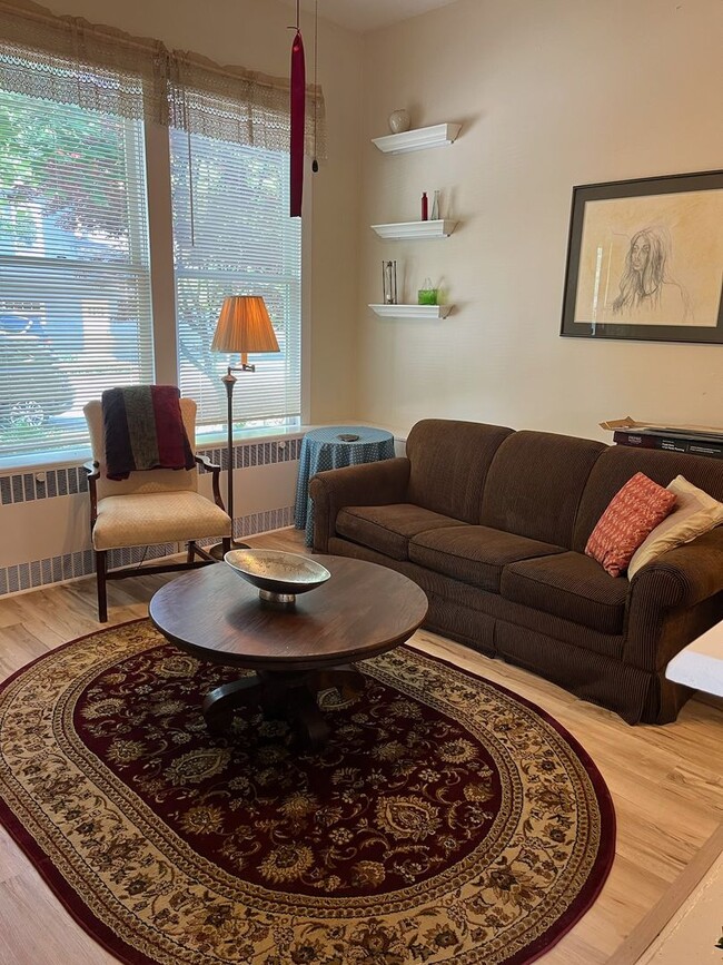 Photo - One Bedroom Old Louisville Cottage