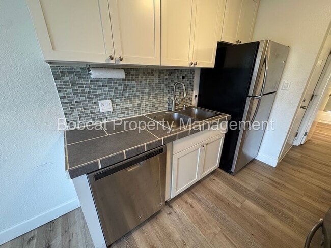 Photo - 400 S Saliman Rd Unidad #18 C