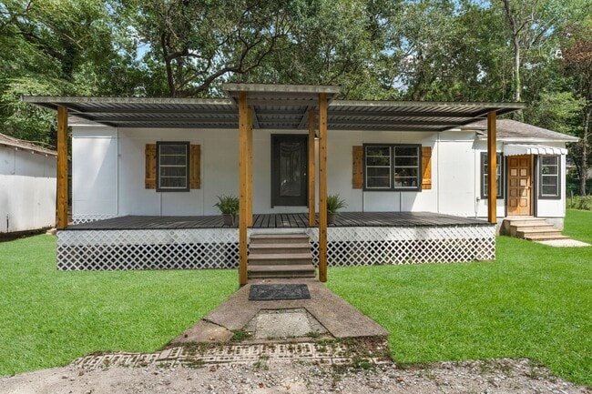 Building Photo - 601 Dogwood Trail