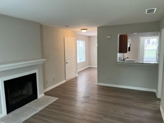 Photo - 826 Selwyn Place Rd Unit 826-B Selwyn Place Road