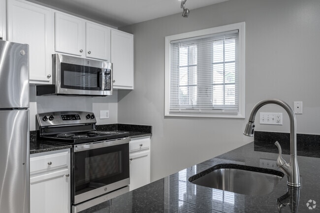 Kitchen/Main - Green Apartments