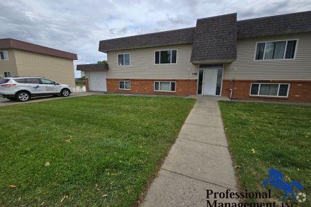 Building Photo - 2 bedroom in Billings MT 59105 Rental