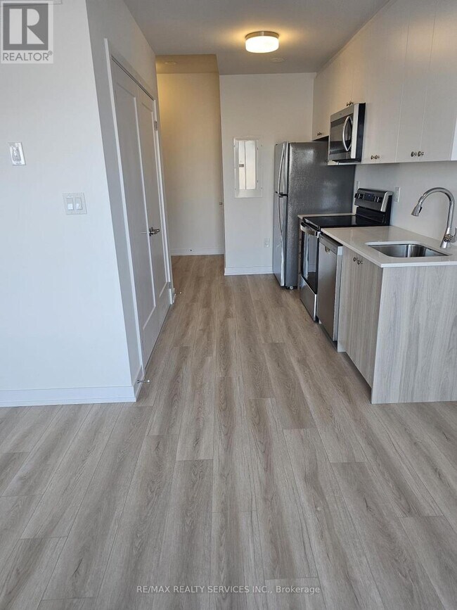 Photo - 25 Palace St Unit R6