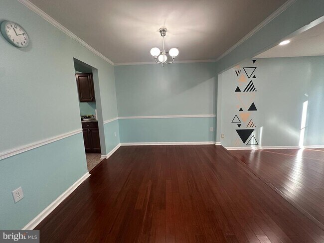 Photo - 8956 Milroy Ct