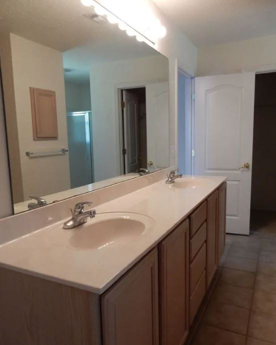 Photo - 604 E Shipwreck Rd