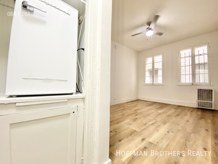 Photo - 103 S Edgemont St Unidad 301