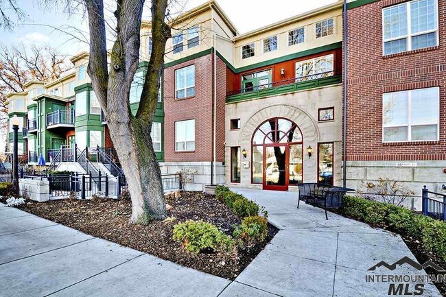 Studio Apartments For Rent In Boise Id Photo 1207 W Fort St Unit 113