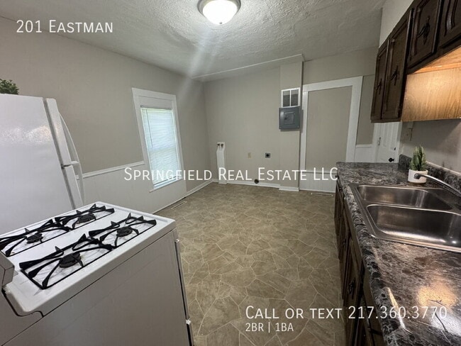 Photo - 201 Eastman-