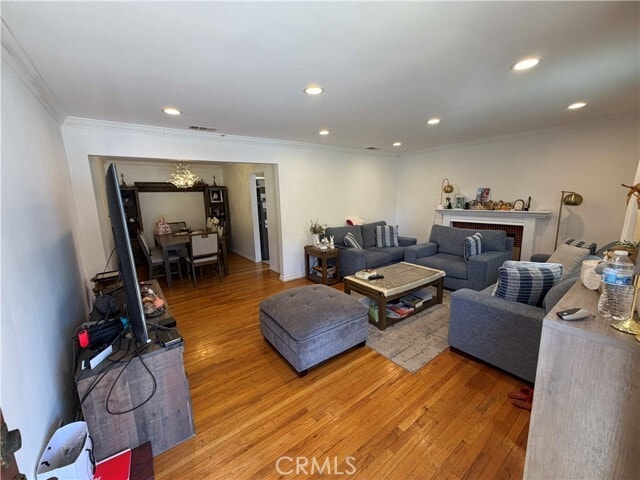 10619 McClemont Ave