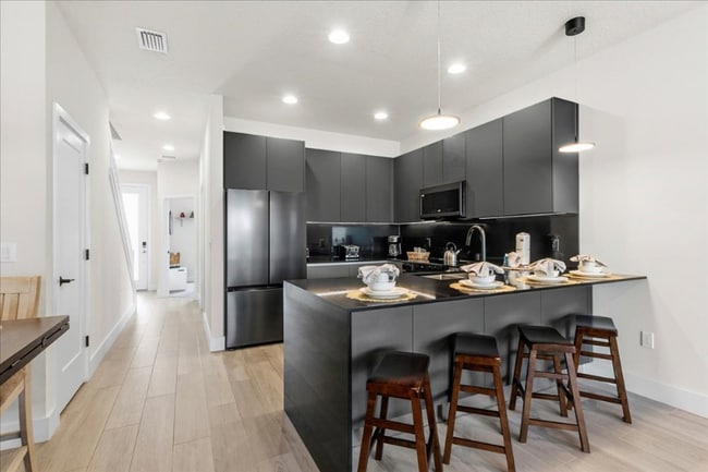 Photo - 1385 Peaceful Nature Way