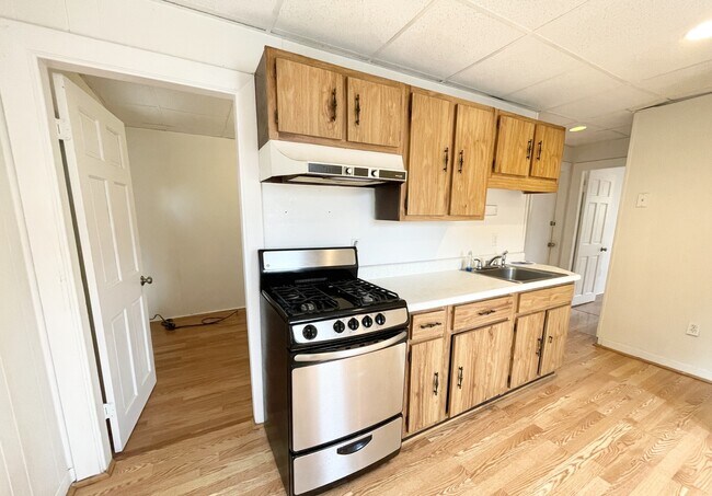 105 Buttonwood St