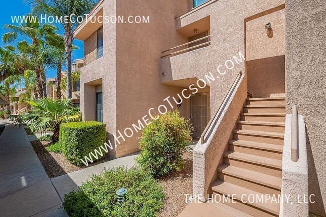 Building Photo - Short Term Furnished Foothills Condo 5675 N Camino Esplendora-2211