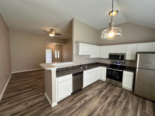 Photo - 3812 Clarion Dr
